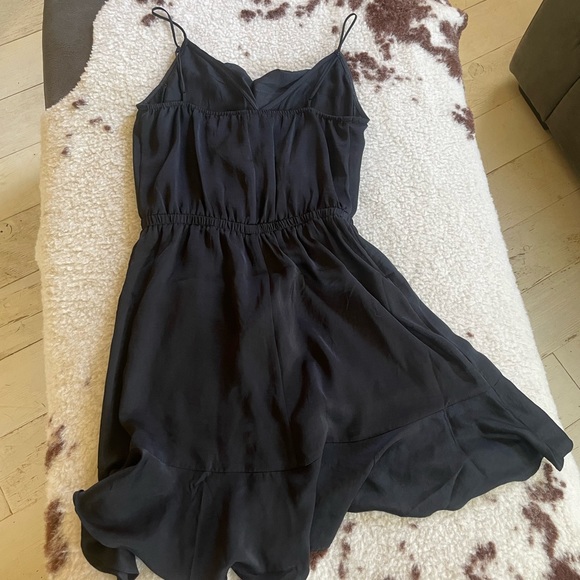 Express Dress - Picture 2 of 3